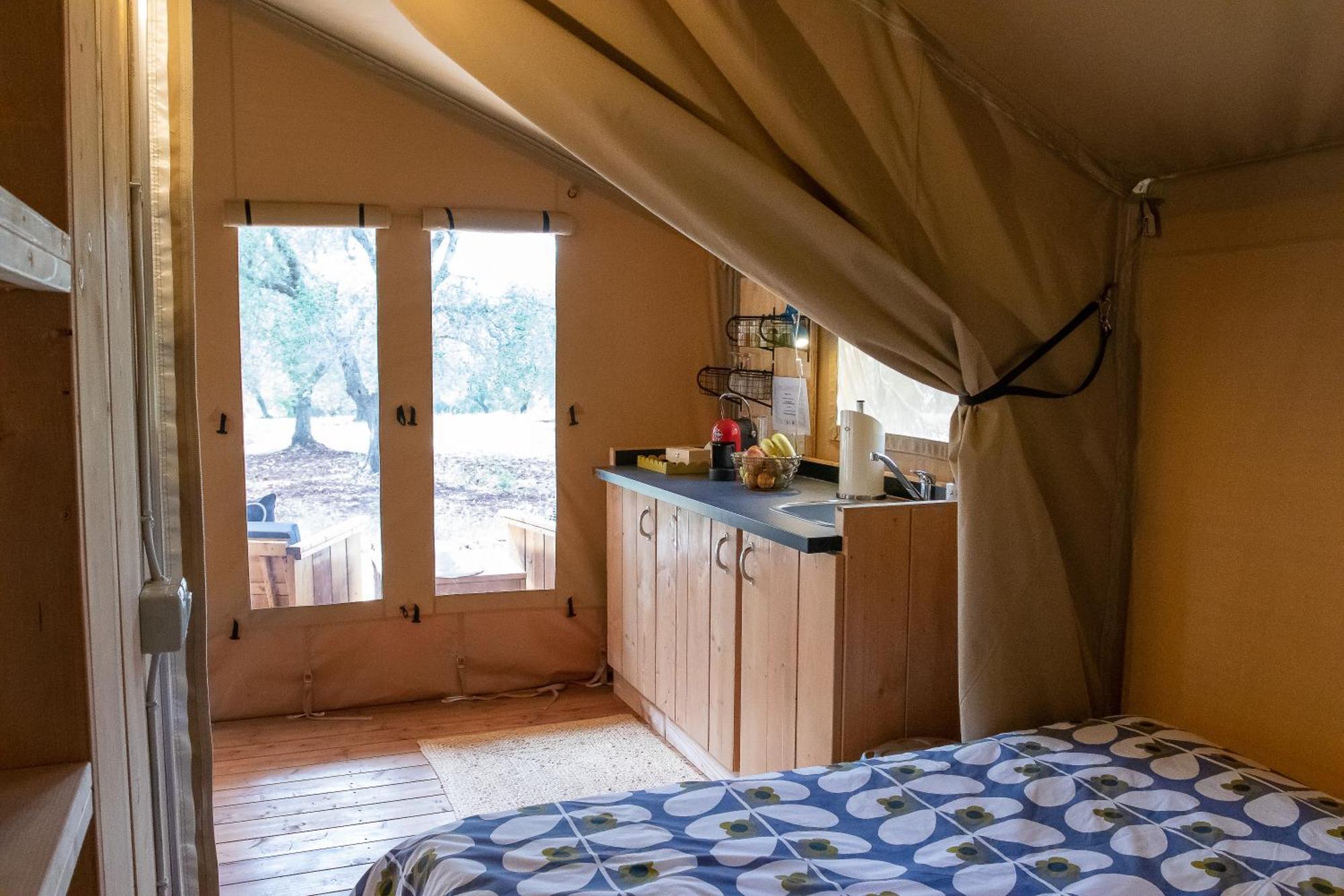 Hotel Domus Olea Glamping Ceglie Messapica Exterior foto