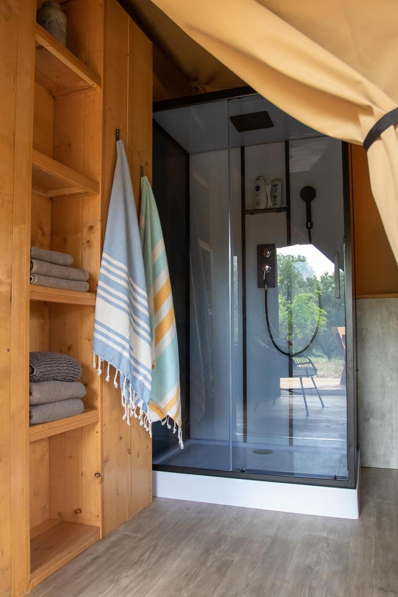 Hotel Domus Olea Glamping Ceglie Messapica Exterior foto